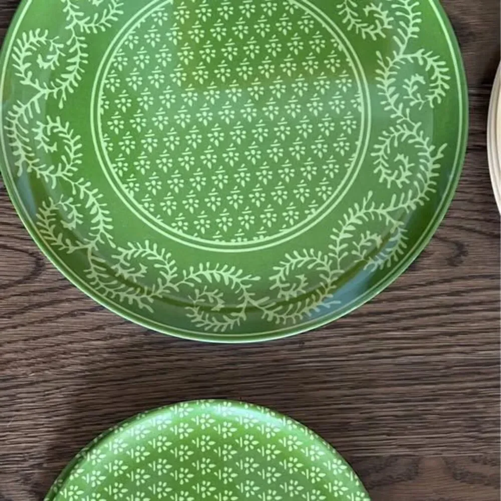 Precidio Melamine Dinner & Salad Plates; Green/Orange/Yellow (13 Total)